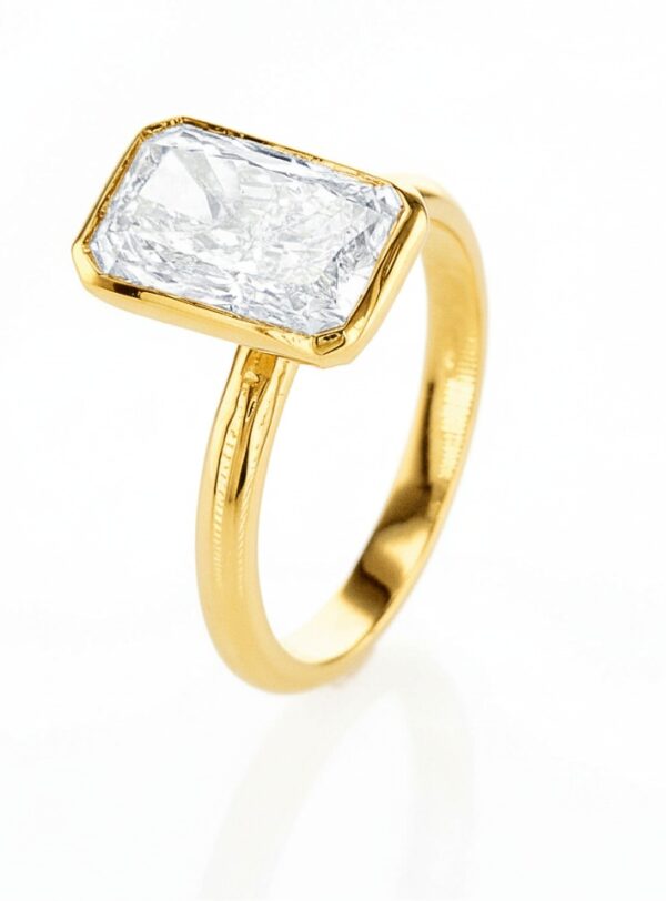 Ora ring - yellow gold
