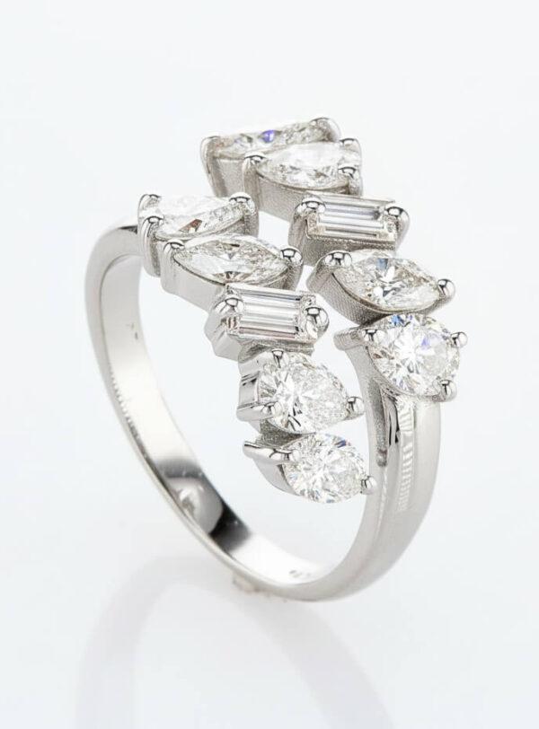 Tooro ring - white gold