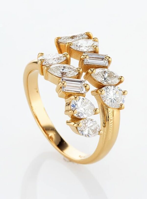 Tooro ring - yellow gold